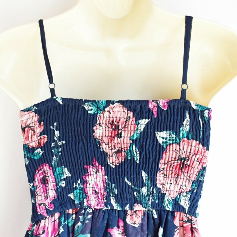 NWOT Floral Romper - Picture 4 of 5